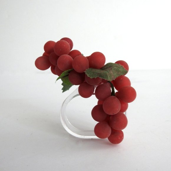 Clear Acrylic and Resin Grapes Napkin Rings Set of 6 - Picture 6 of 6
